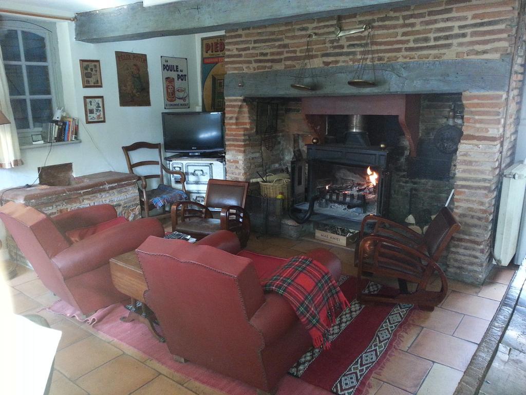 La Maison De L'Oenologue Poucharramet Bagian luar foto
